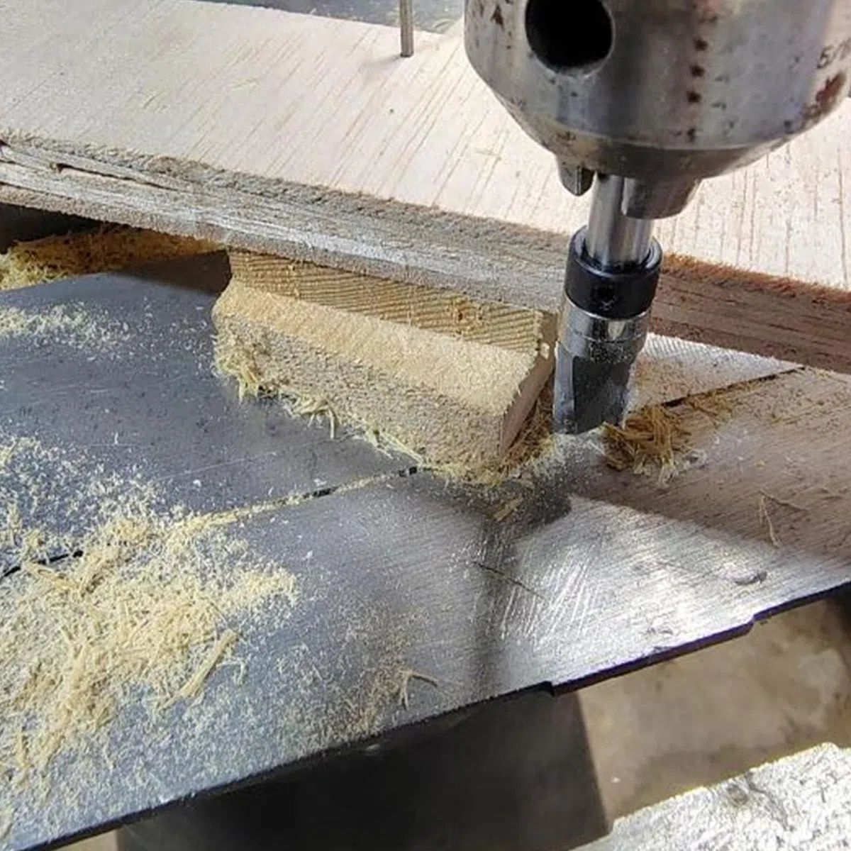 ViaGasaFamido Wiertło Frezarskie Spiral Flush Trim, 3/8 Cala, 3 Ostrza | Węglik Tungstenowy Stal, Szablon do Obróbki Drewna, Sklejka MDF Twarde Drewno, Ręczne Frezarki Stołowe, trzpień 1/4 cala.
