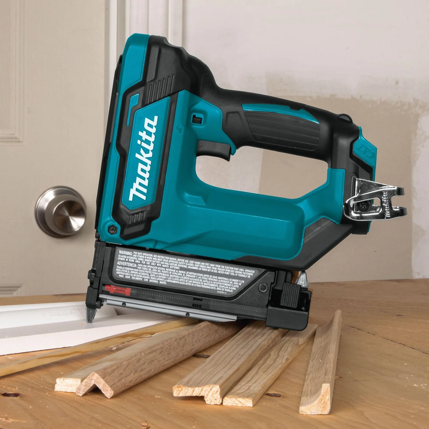 Makita CXT PTR354DZ Gwoździarka, Niebieski/Czarny, 12V